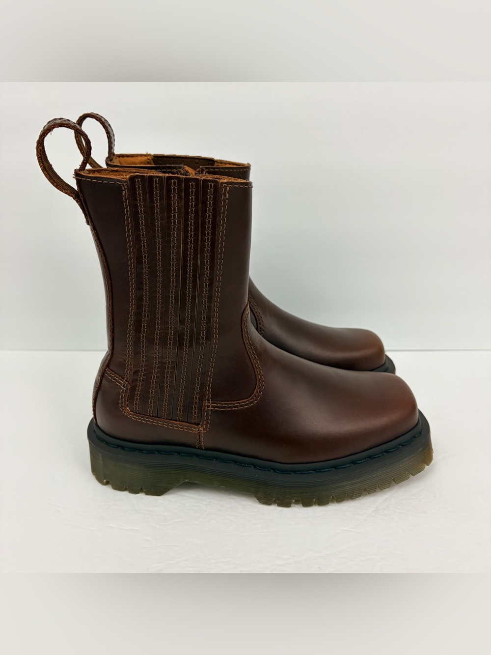 NEW Dr Martens Amaayah Lo Orleans Leather Chelsea Boots Womens 5